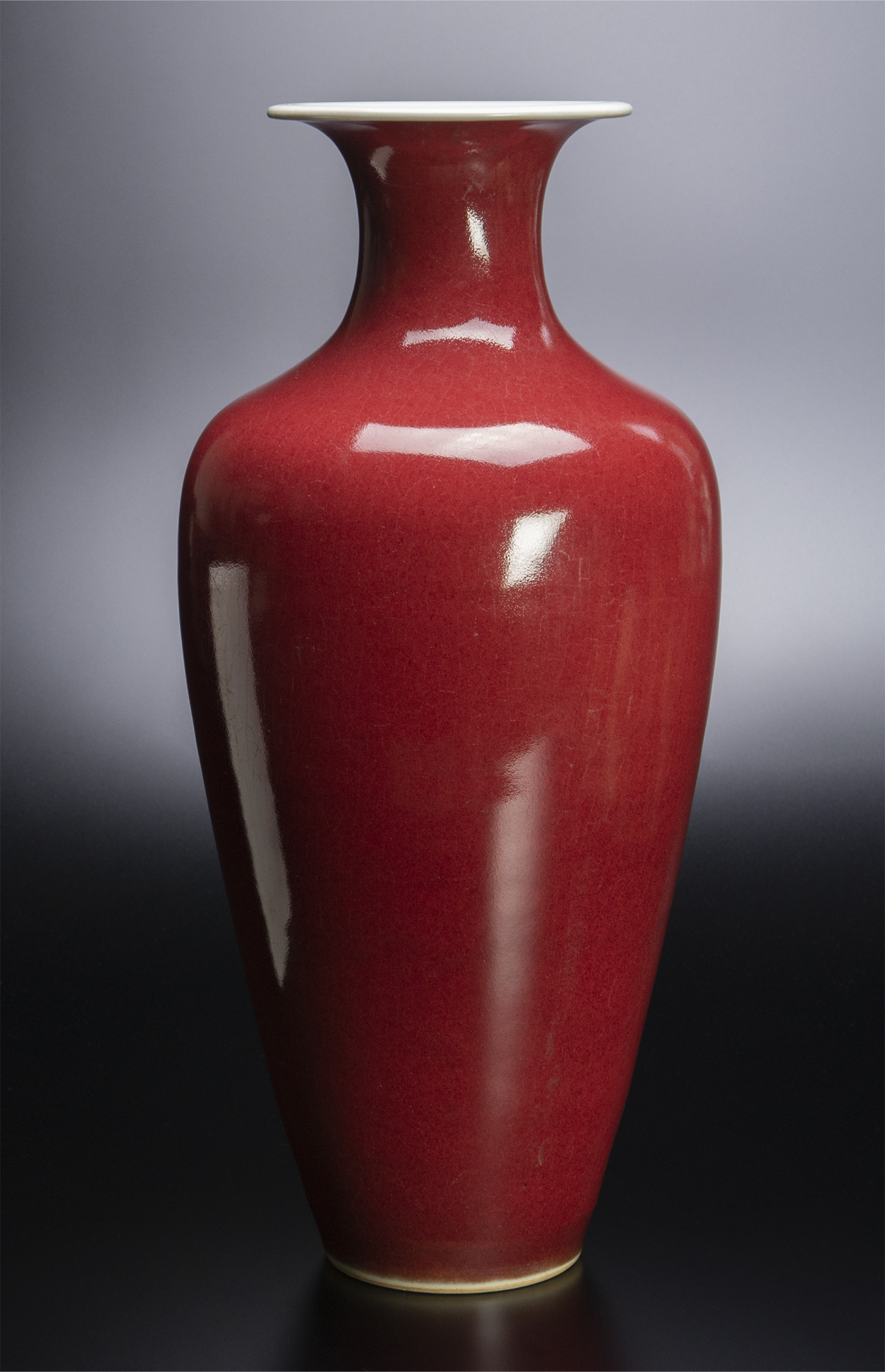 豊富な人気清 晩期 紅釉観音瓶 大清康熙年制款 共箱　红釉观音瓶　中国 古美術 清