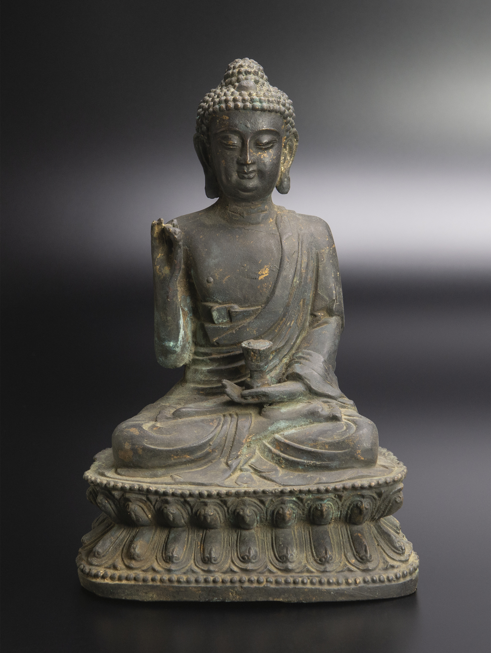 【日本売り】清代 銅鍍金 釈迦牟尼佛 坐像 如来坐像 仏像 佛像 時代保証 仏教美術 佛教美術 古美術 仏像