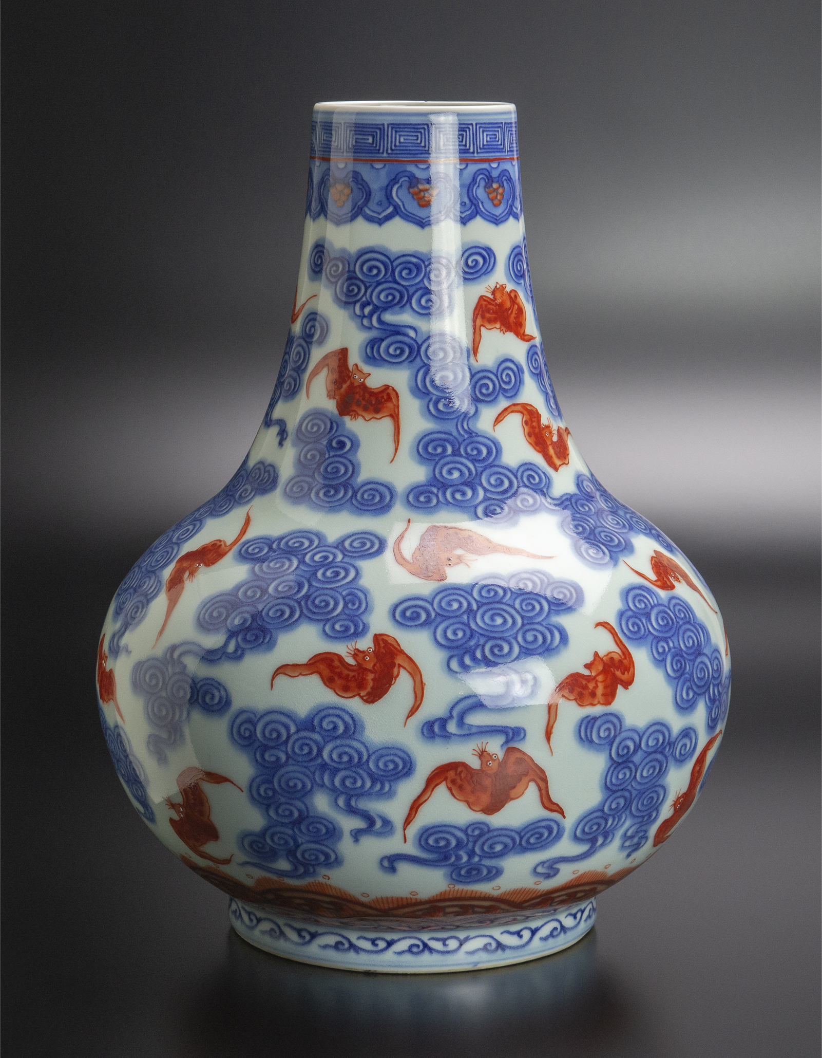 注目の 中国古美術 哥窯 花瓶 高さ：18cm 花瓶 工芸品